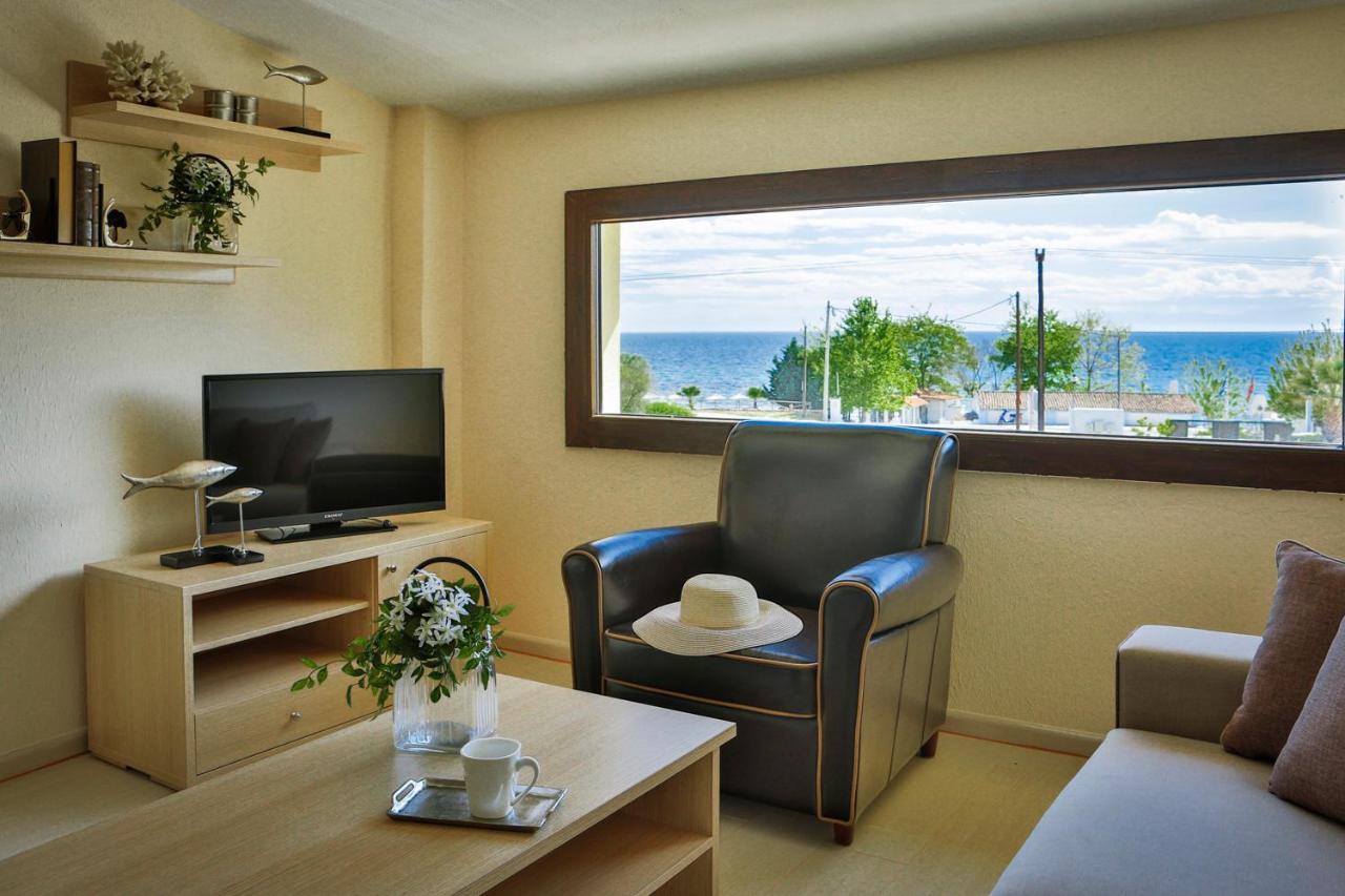 Stigmes Villas & Suites Néa Skióni Eksteriør bilde