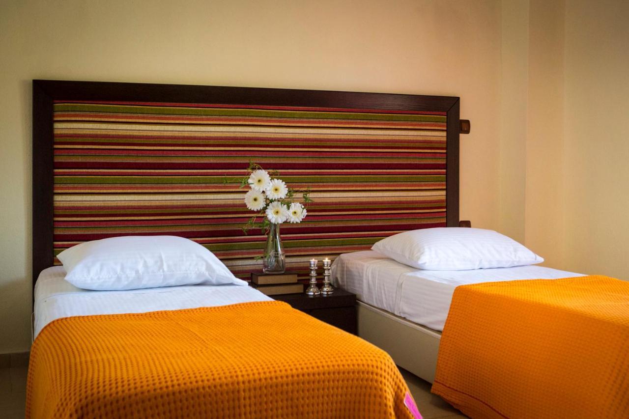 Stigmes Villas & Suites Néa Skióni Eksteriør bilde