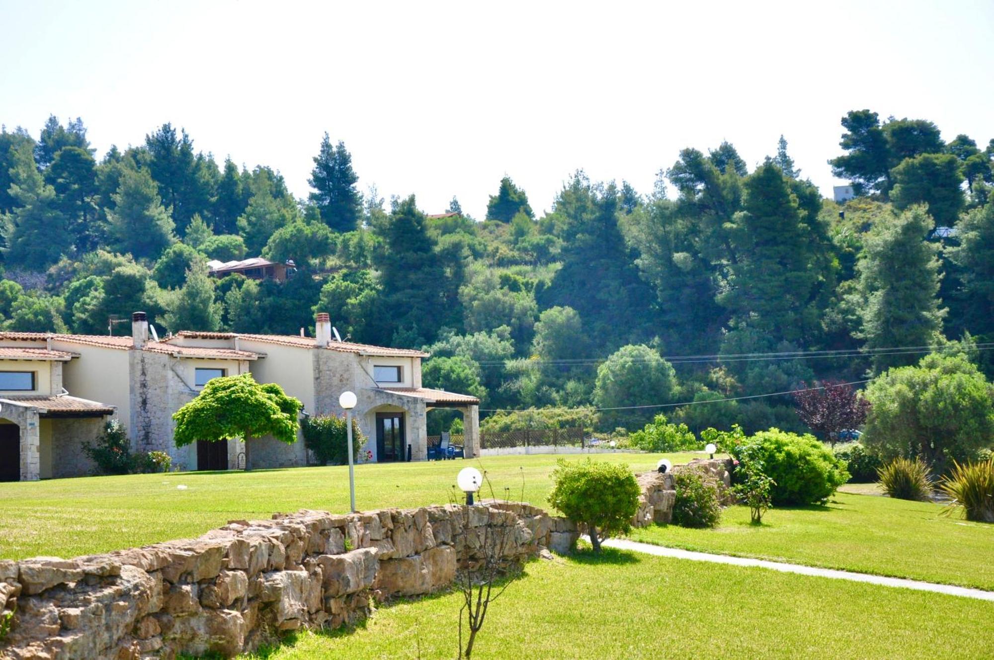 Stigmes Villas & Suites Néa Skióni Eksteriør bilde