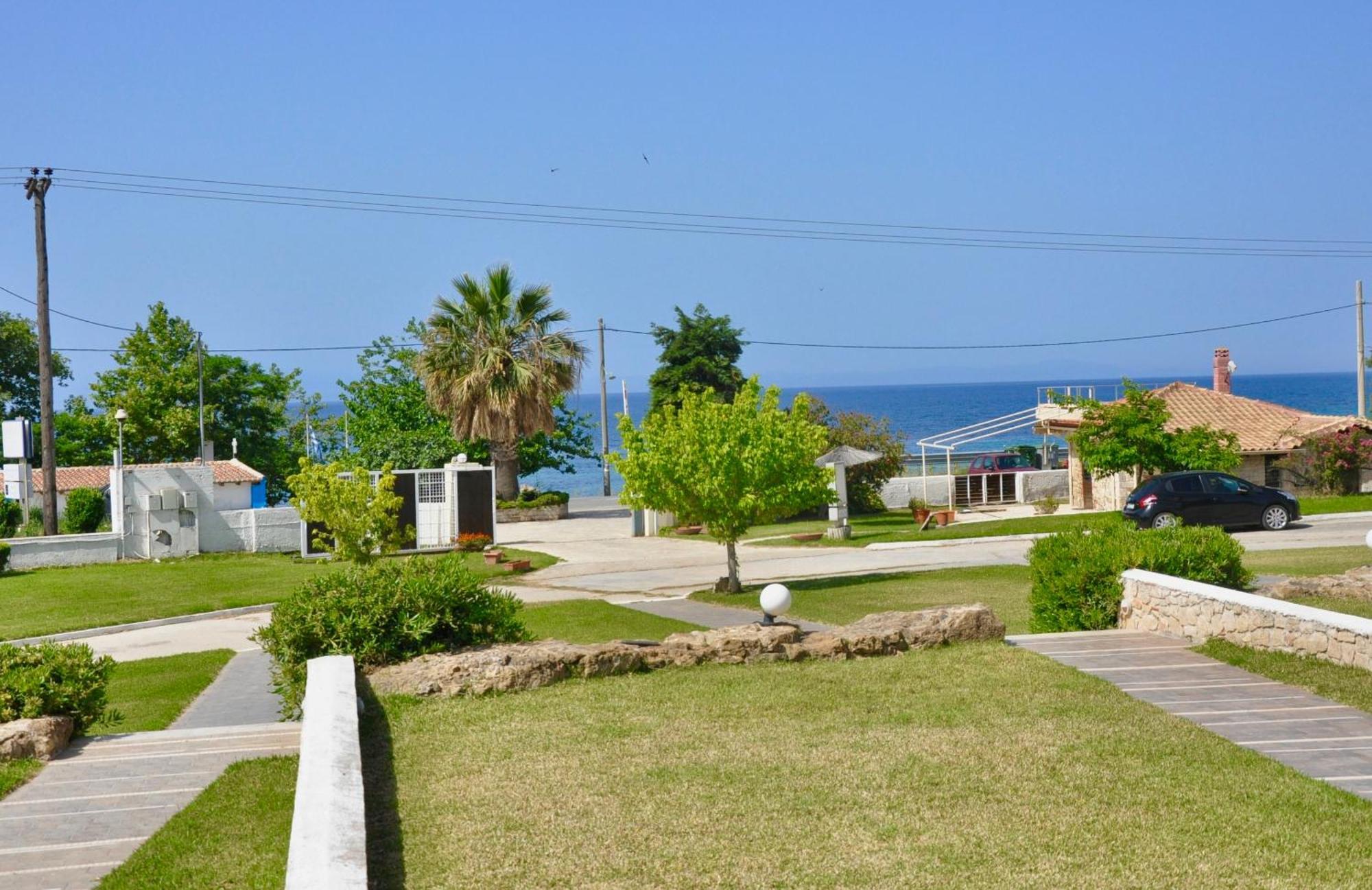 Stigmes Villas & Suites Néa Skióni Eksteriør bilde
