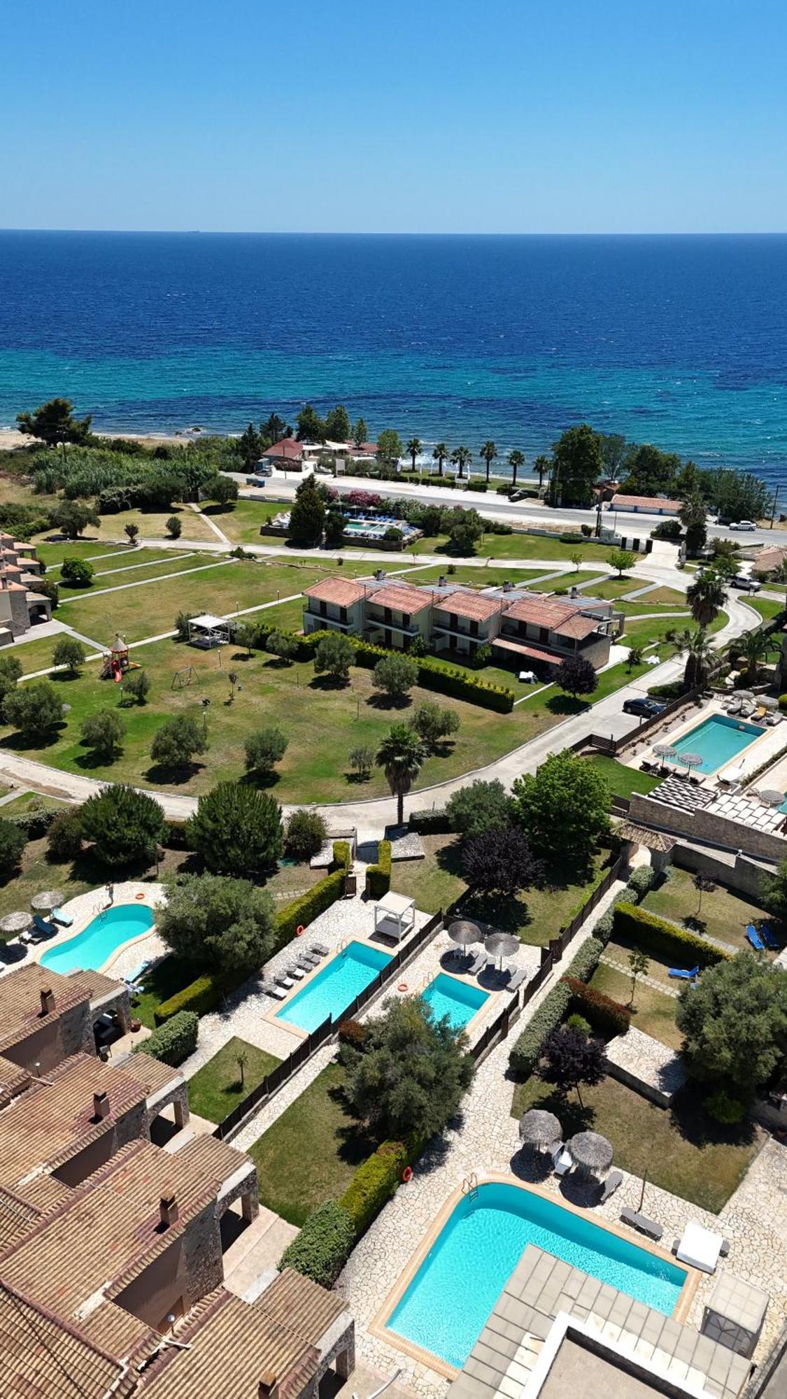 Stigmes Villas & Suites Néa Skióni Eksteriør bilde